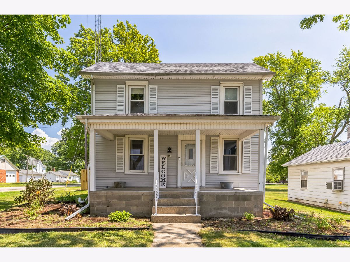  Sold Wenona Illinois, 301 Oak