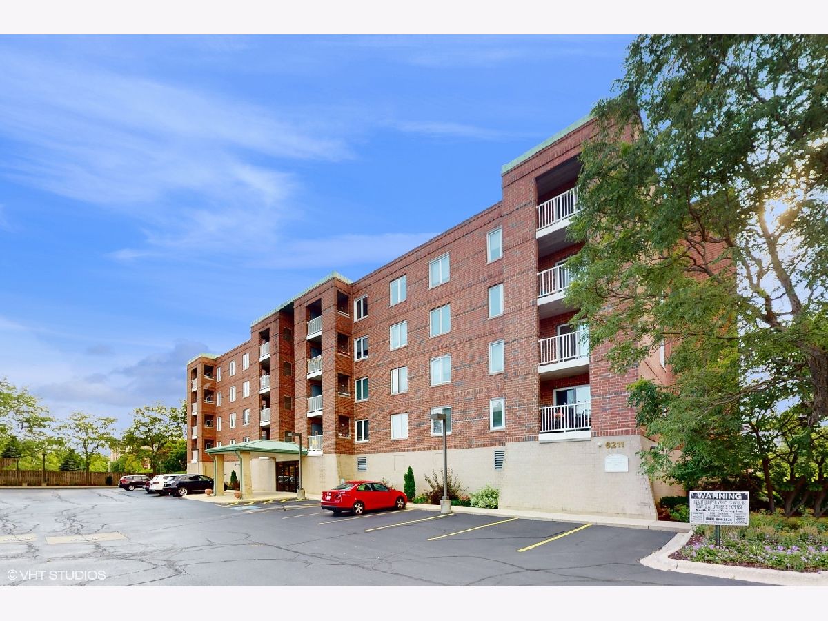 Condominiums & Homes Sold Arbors Of Morton Grove Morton Grove Illinois, 6211 Lincoln