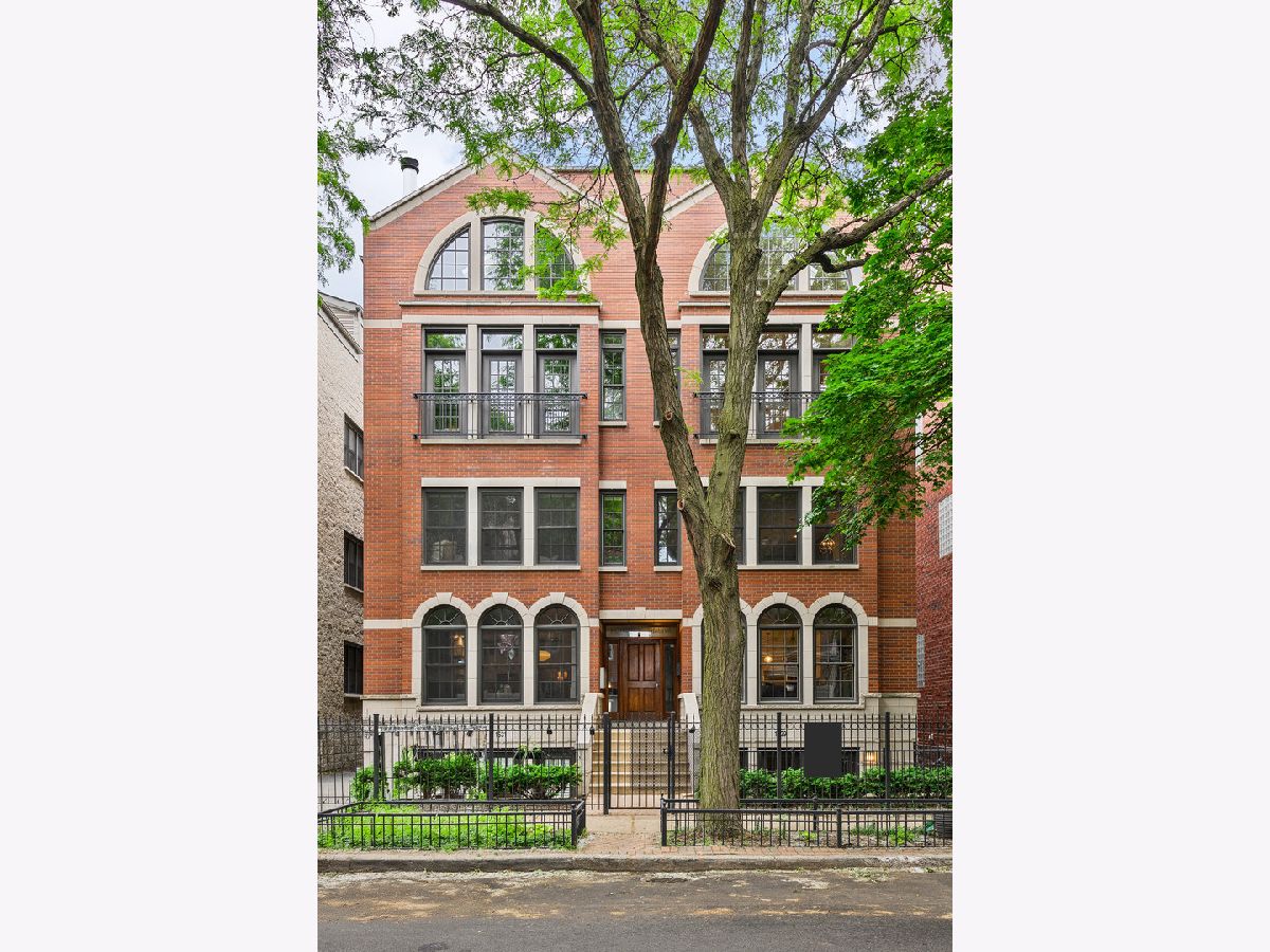 Condominiums & Homes Sold Old Town Chicago Illinois, 1531 Mohawk