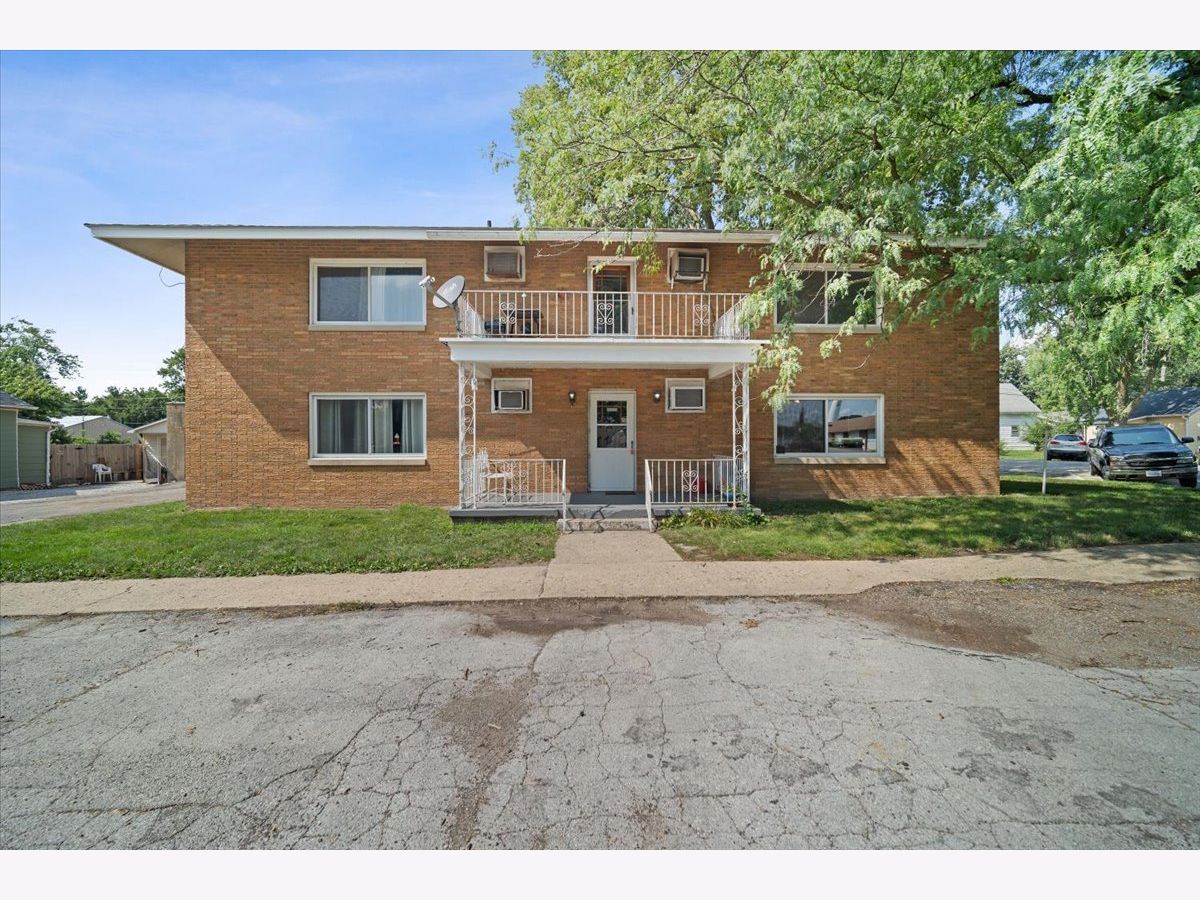  Sold Minier Illinois, 201 Park