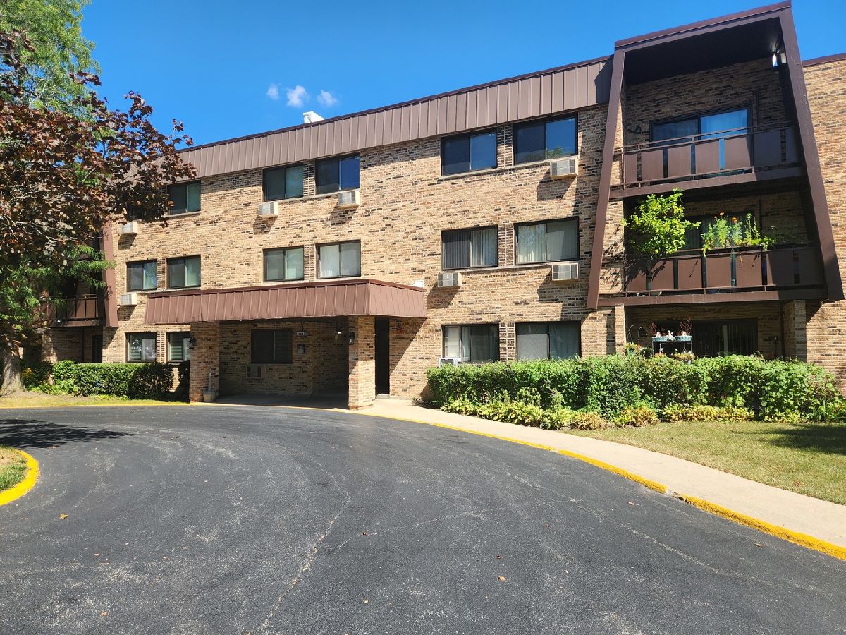 Condominiums Sold Windsor Woods Arlington Heights Illinois, 2604 Windsor