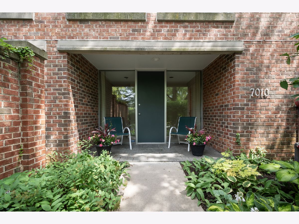 Condos & Townhomes Sold Meadowlake Northfield Illinois, 7010 Arbor