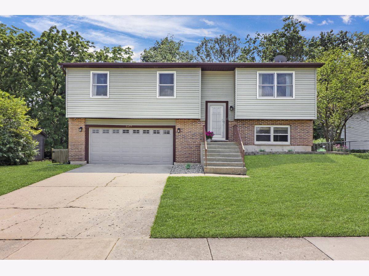 Homes Sold Waterford Woods Lindenhurst Illinois, 2477 Mallard