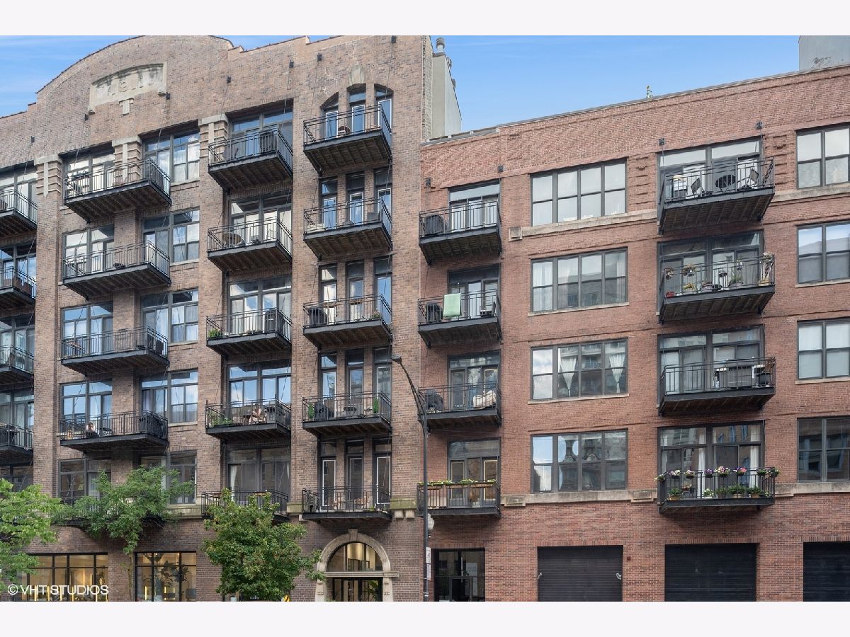 Condominiums Rented Erie Center Condominiums Chicago Illinois, 375 Erie