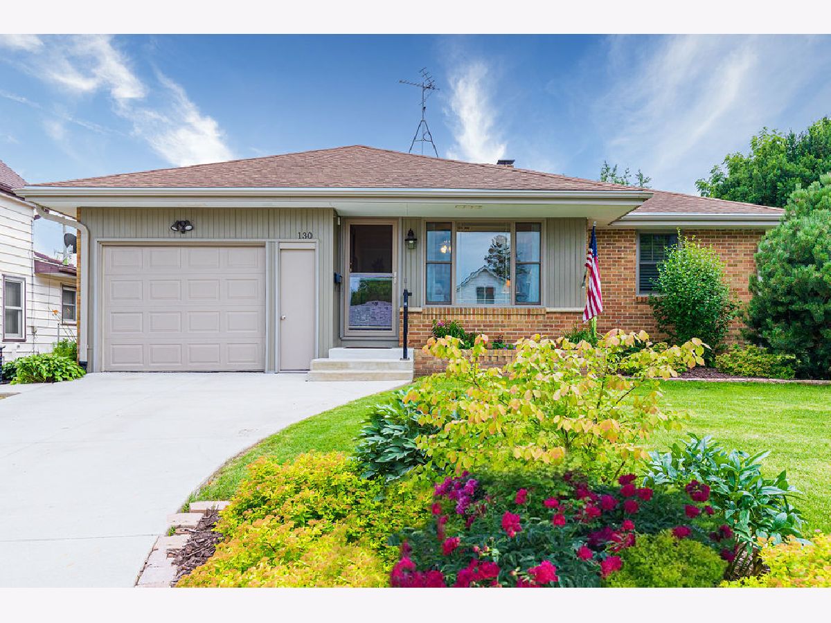  Sold Stockton Illinois, 130 Columbia