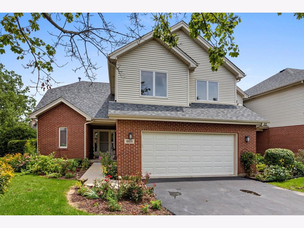 Townhomes Sold Country Estates Countryside Illinois, 6611 Natasha