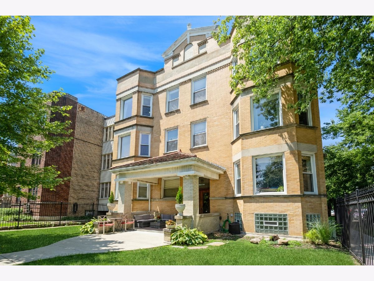Condos & Townhomes Sold Kedzie Row Chicago Illinois, 2452 Kedzie