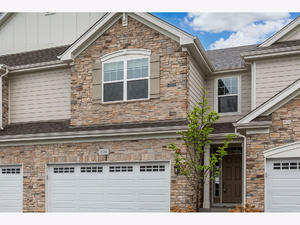 Condos & Townhomes Sold Auburn Manor Naperville Illinois, 534 Ursuline