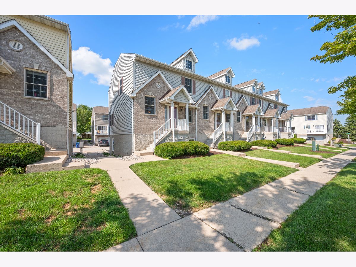 Townhomes Sold Coventry Townhomes Cortland Illinois, 239 Klein