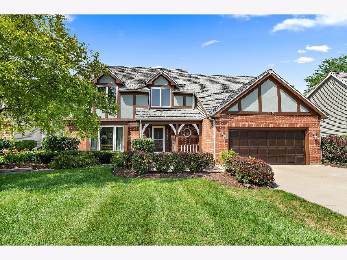 Homes Sold Mossley Hills Lake Zurich Illinois, 950 Tudor