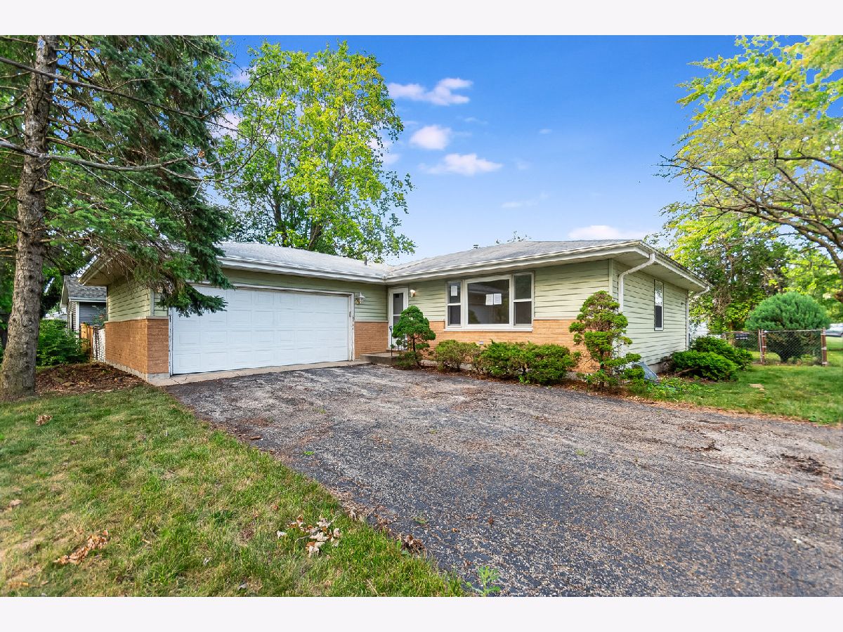 Townhomes & Condos & Homes Sold Windemere West New Lenox Illinois, 309 Woodlawn