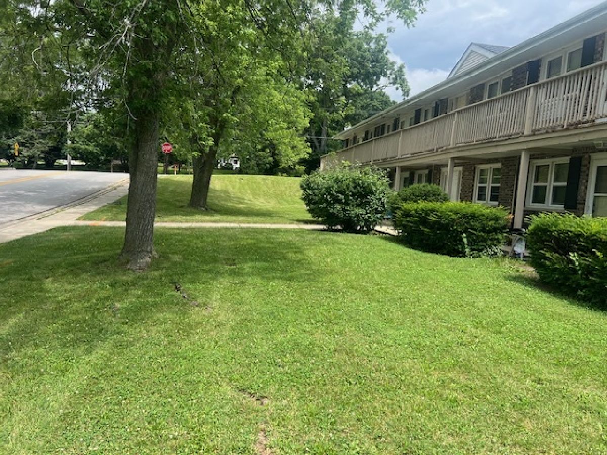Homes & Condominiums Sold Lords Park Elgin Illinois, 75 Willard