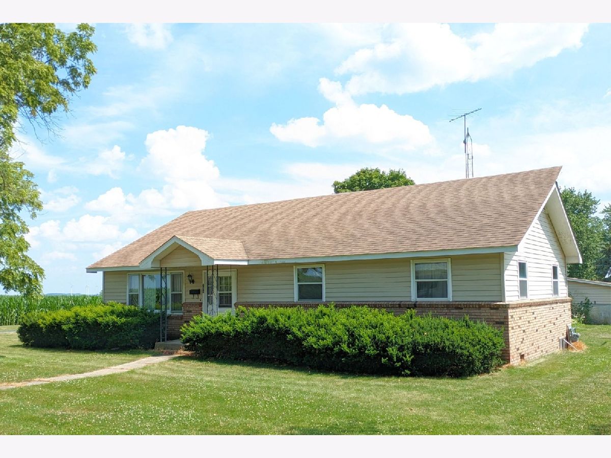  Sold Arrowsmith Illinois, 208 Grant