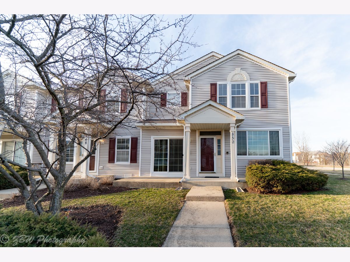 Townhomes & Condos Rented Reflections Aurora Illinois, 850 County Line