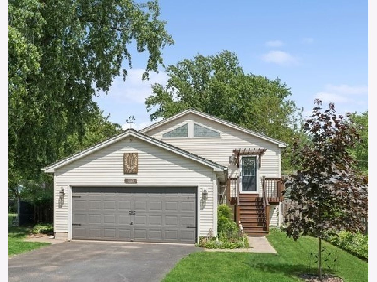 Homes Rented Crystal Lake Gardens Crystal Lake Illinois, 357 Charlotte