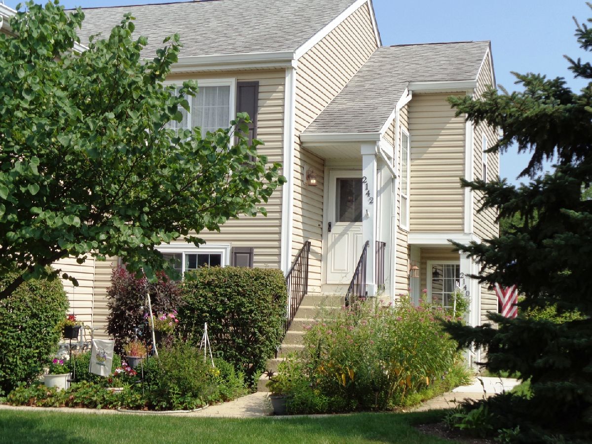 Townhomes & Condos Sold Windsong Schaumburg Illinois, 2142 Northwind