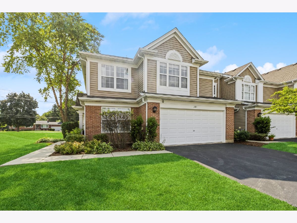 Townhomes Sold Coventry Park Palatine Illinois, 381 Crown