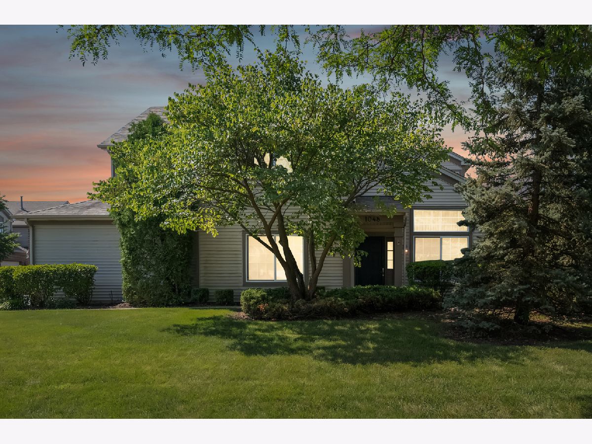 Townhomes & Condos & Homes Sold Woodlands At Oakhurst North Aurora Illinois, 1048 Woodview