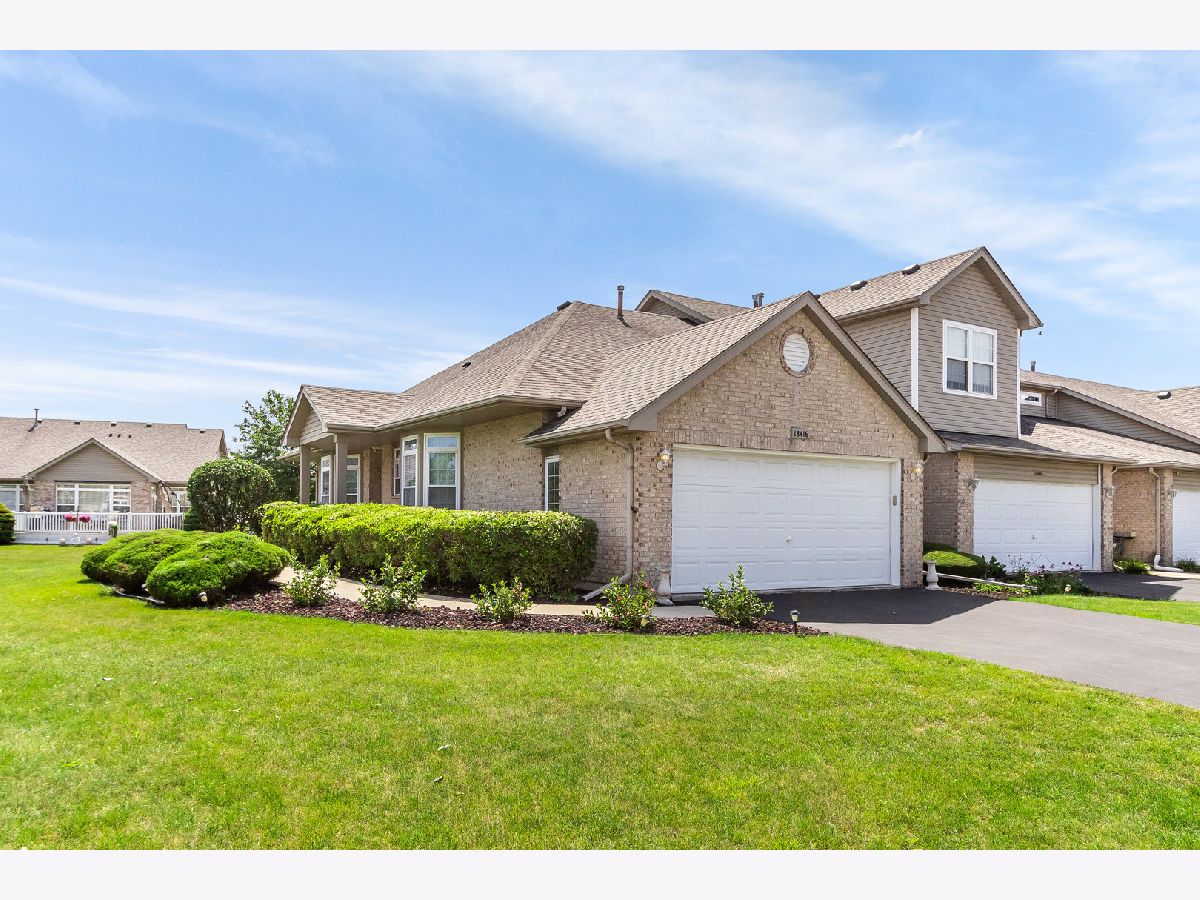 Townhomes & Condos Sold Millenium Lakes Tinley Park Illinois, 18416 Zurich