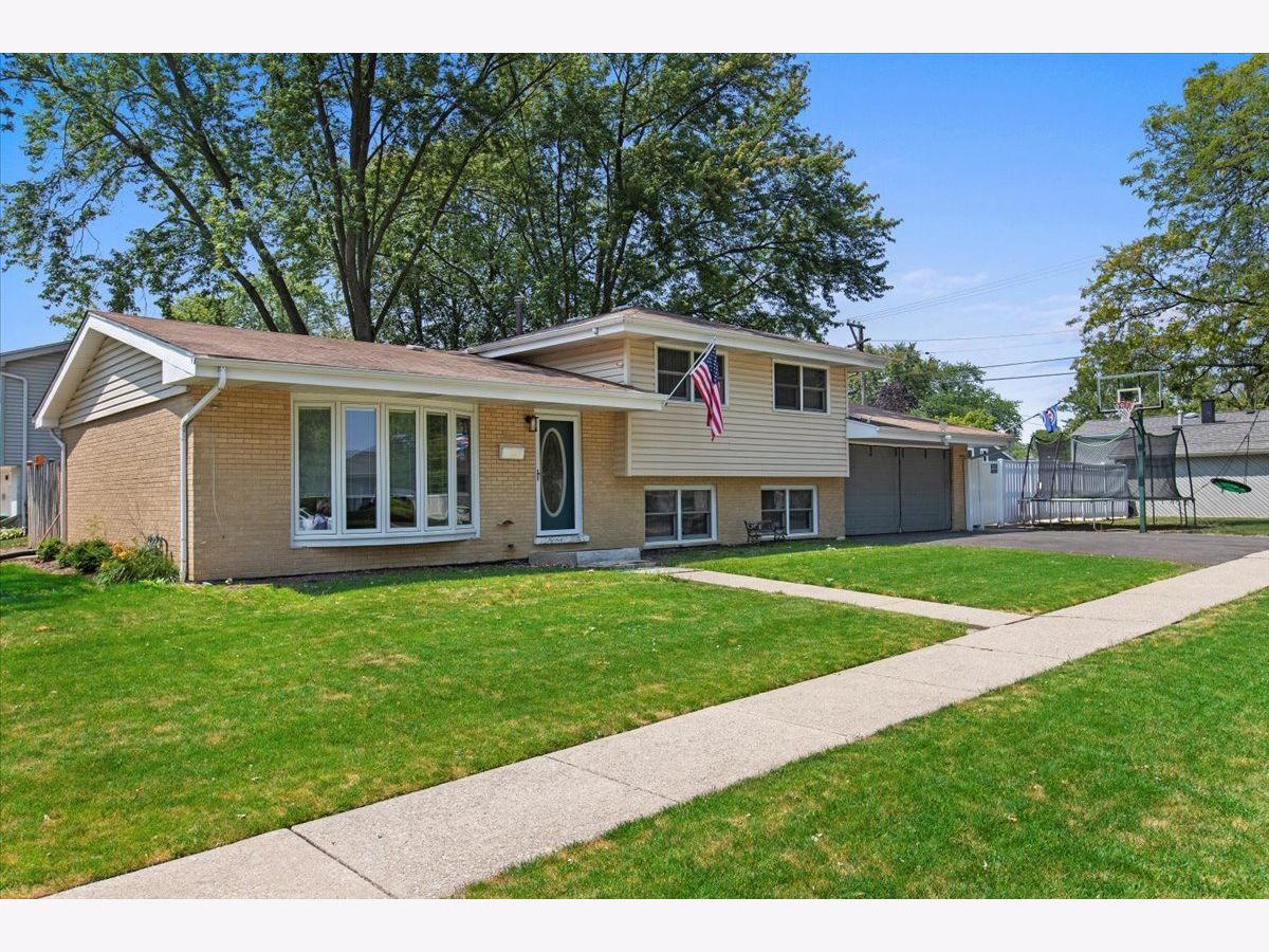 Homes Sold Hillview Estates Lemont Illinois, 358 Keepataw