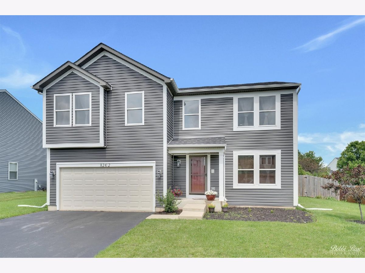 Homes Sold Woods Creek Wonder Lake Illinois, 3202 Brookside