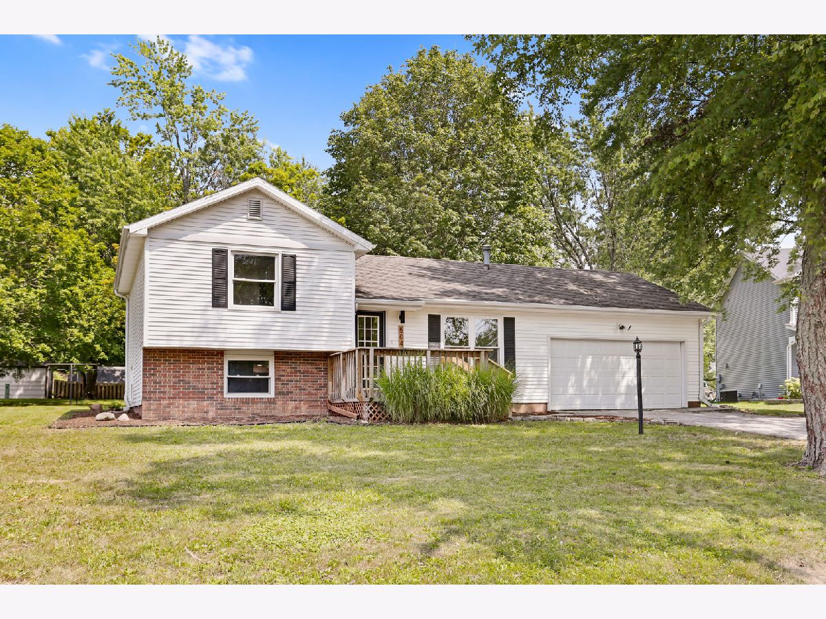 Homes Sold Western Hills Mahomet Illinois, 504 Western Hills