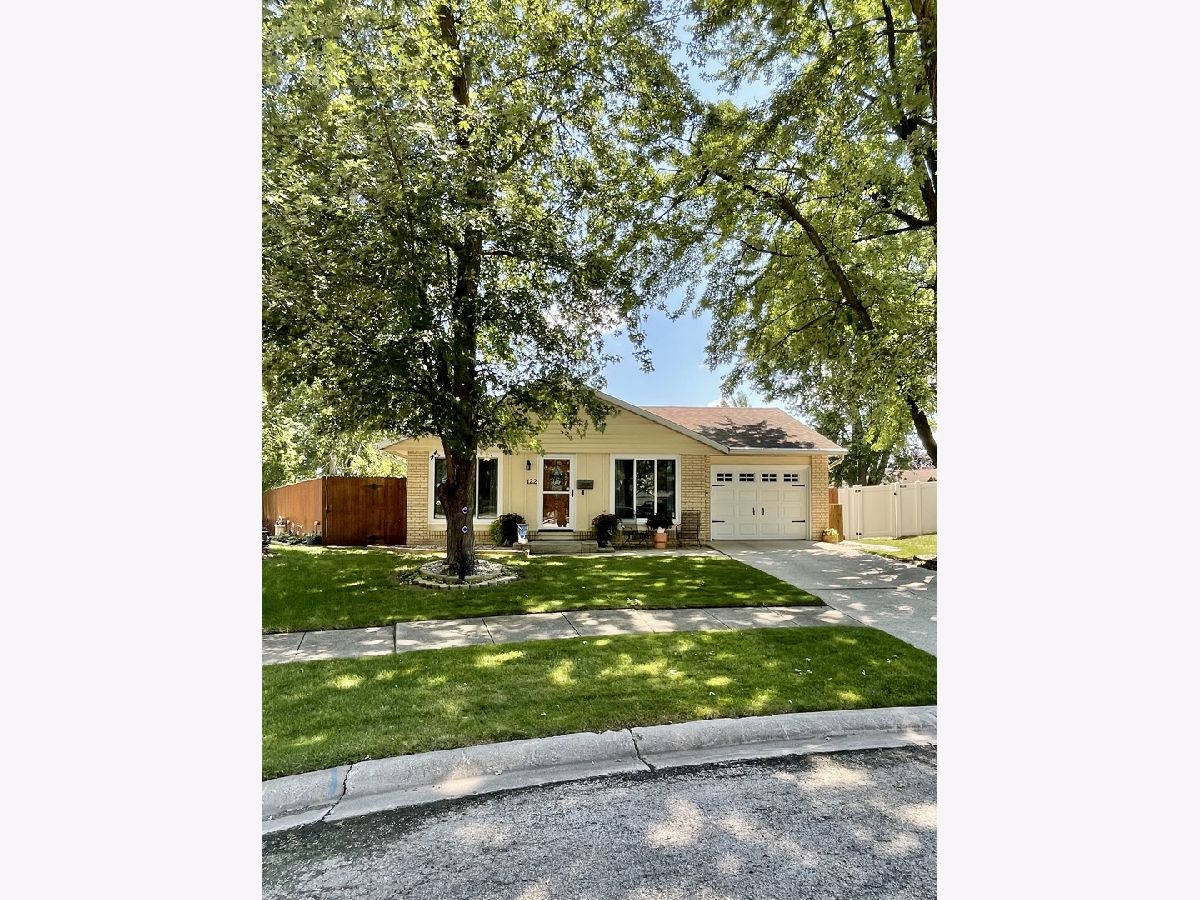 Homes & Townhomes Sold Village Meadows Bourbonnais Illinois, 122 Meadows