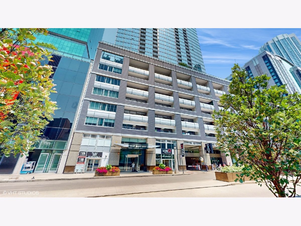 Condominiums Sold Fairbanks At Cityfront Chicago Illinois, 240 Illinois