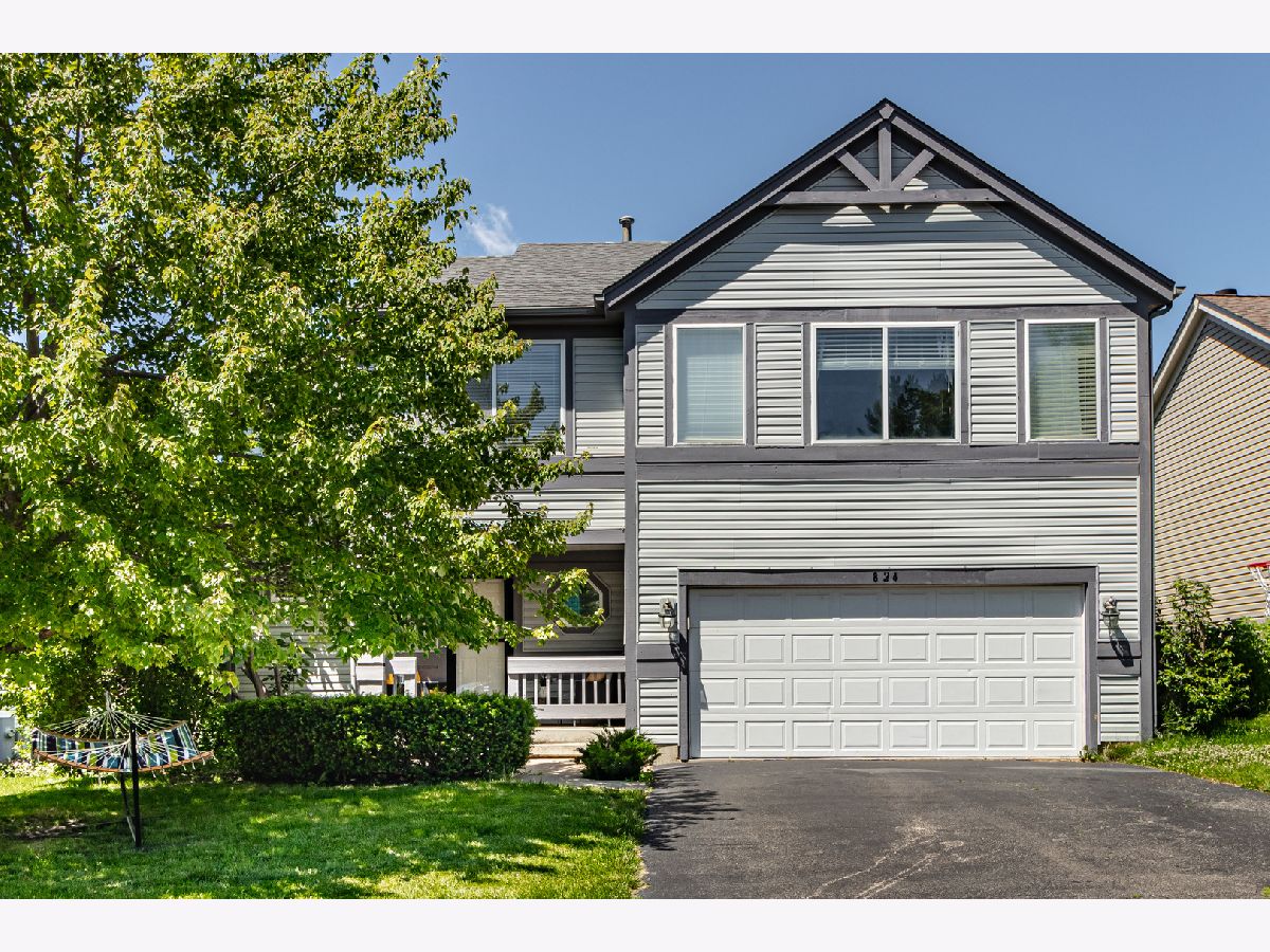 Homes Sold Lakeview Estates Round Lake Park Illinois, 824 Waterview