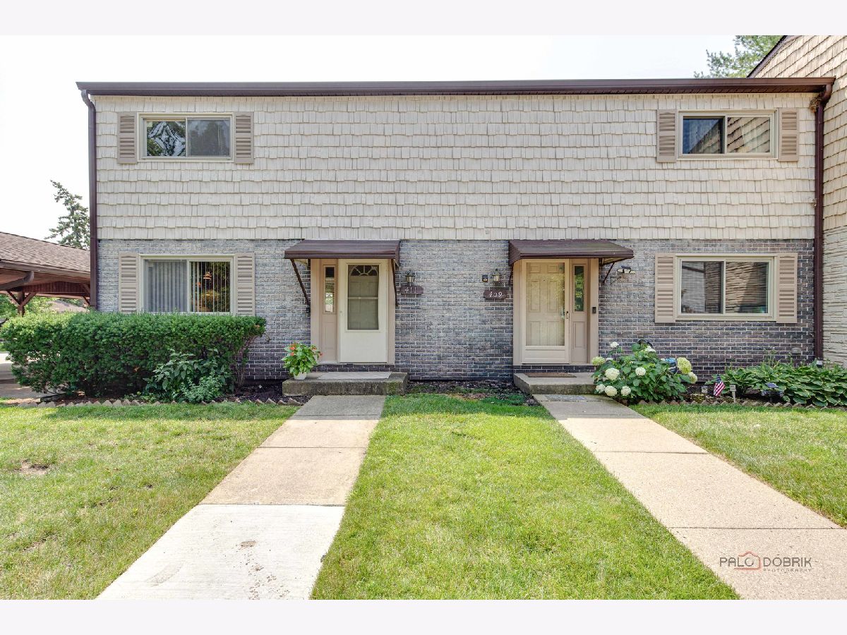 Townhomes Sold Tahoe Village Wheeling Illinois, 411 Buffalo