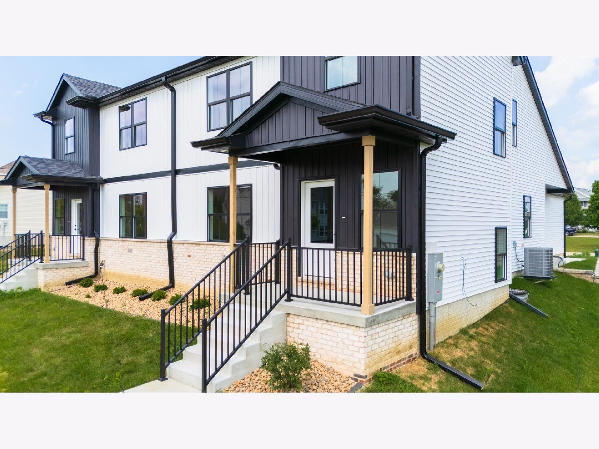 Homes & Condos & Townhomes Sold Kelley Glen Normal Illinois, 1521 Belclare