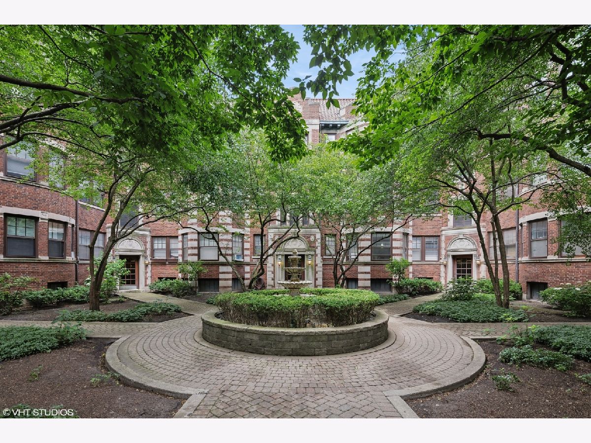 Condominiums Sold Fountain Court Evanston Illinois, 844 Hinman
