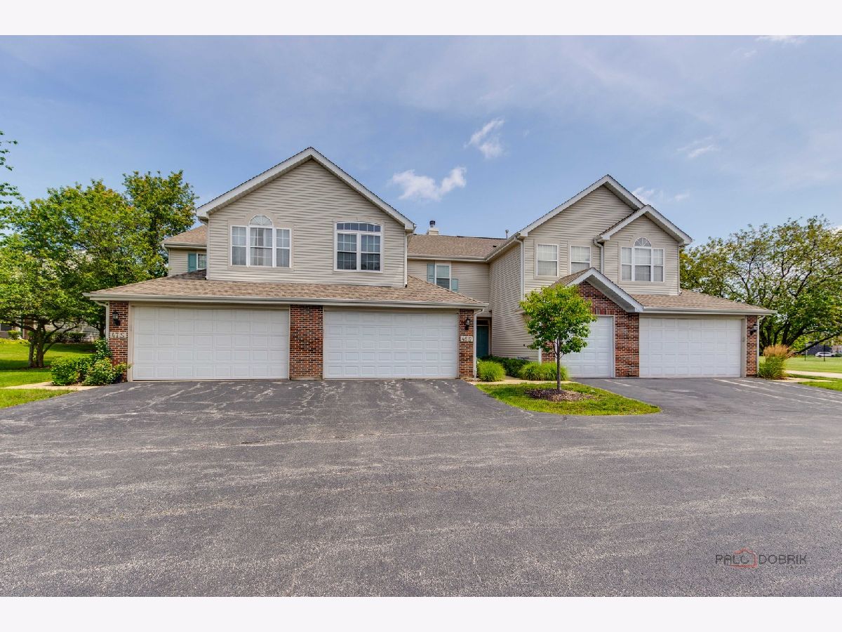 Townhomes Rented Country Homes Of Oakhurst Aurora Illinois, 45 Oakhurst
