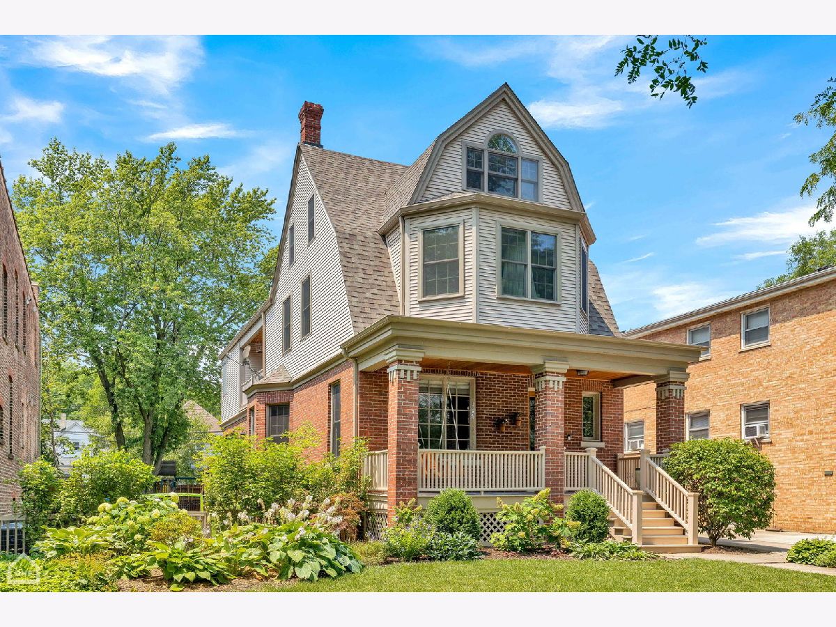 Homes & Condos & Townhomes Sold Old Irving Chicago Illinois, 3922 Lowell