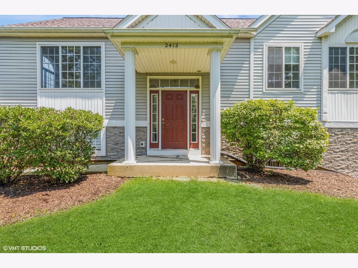 Townhomes & Condos & Homes Rented Dawson Mill Algonquin Illinois, 2412 Dawson