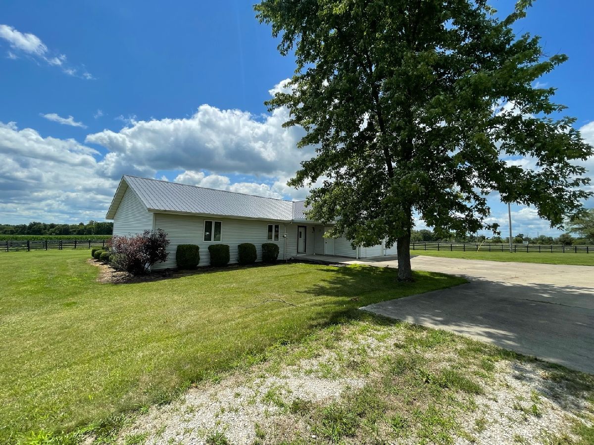  Sold Danville Illinois, 21585 900 East