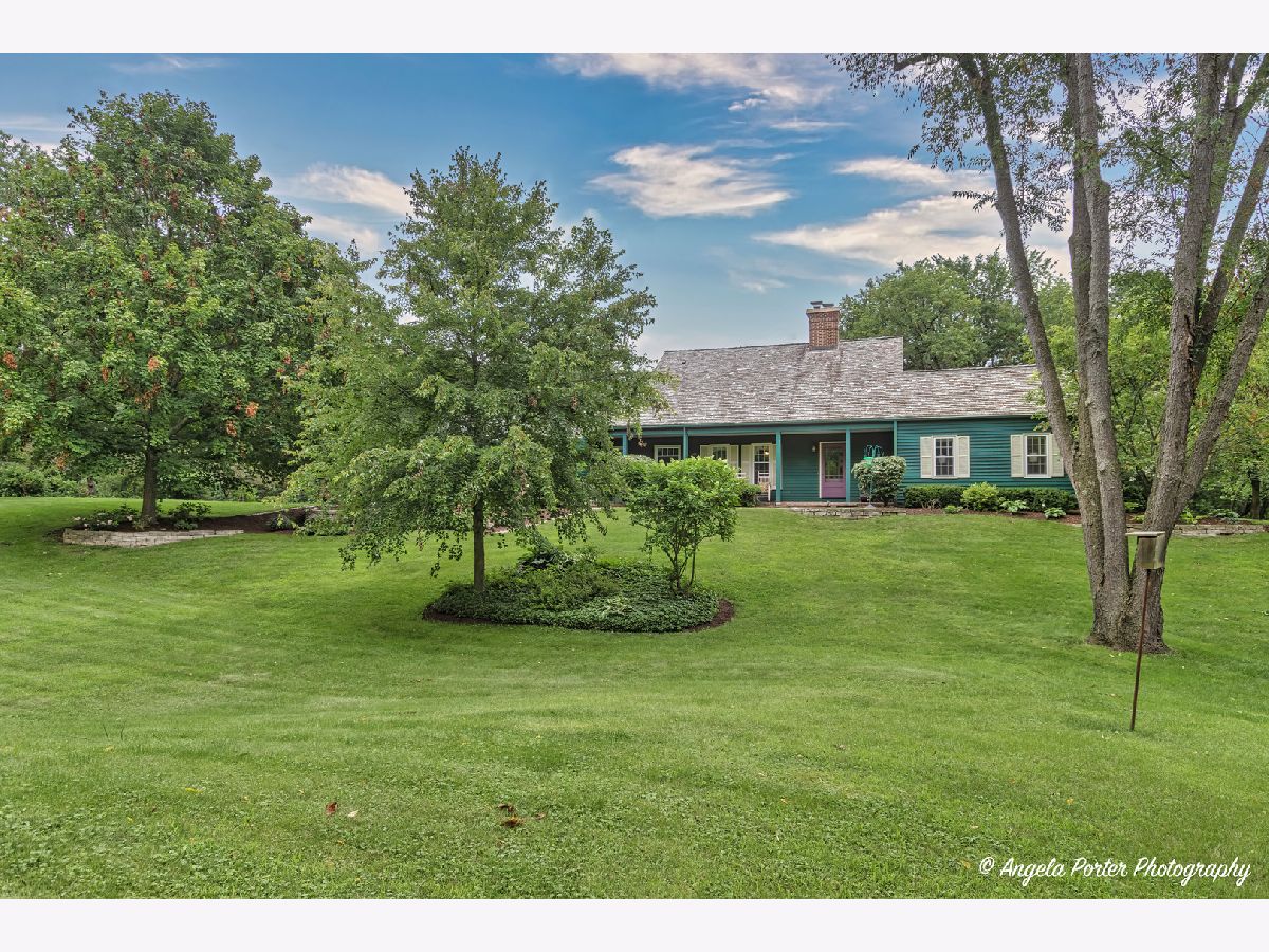 Homes Sold Bull Valley Acres Woodstock Illinois, 910 Locust