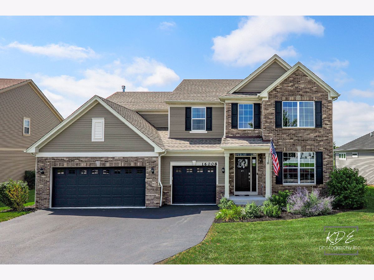 Homes Sold North Point At Springbank Plainfield Illinois, 16008 Selfridge