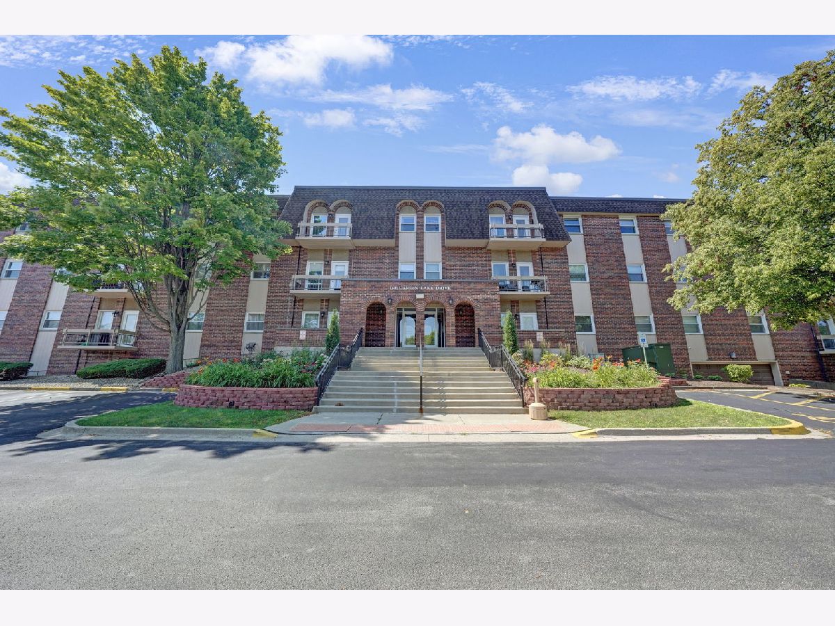 Townhomes Sold Darien Lake Darien Illinois, 1501 Darien Lake