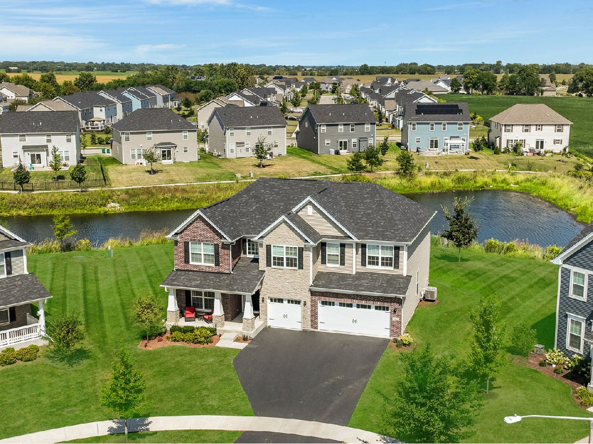 Homes & Townhomes Sold Chatham Square Plainfield Illinois, 12621 S Cherry Blossom