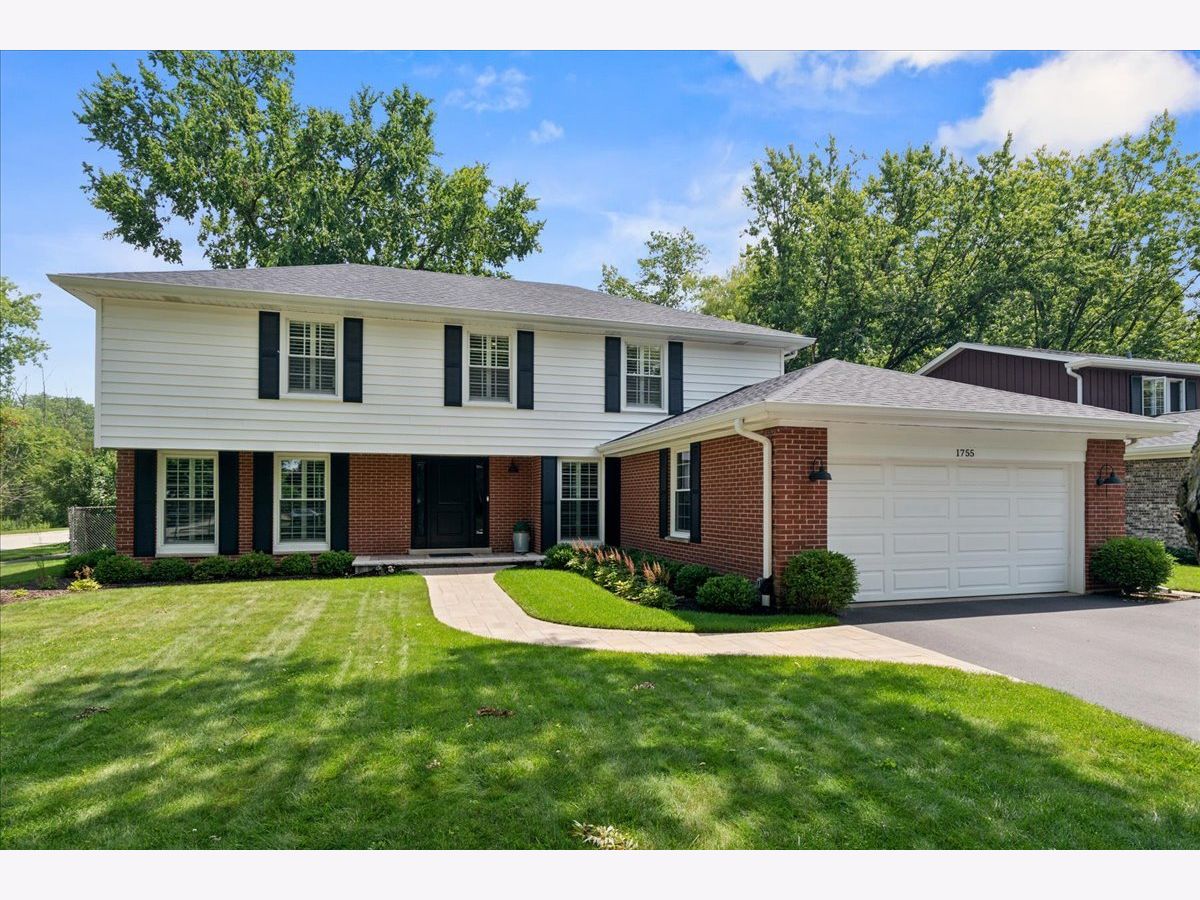 Homes Sold North Trail Deerfield Illinois, 1755 Portage