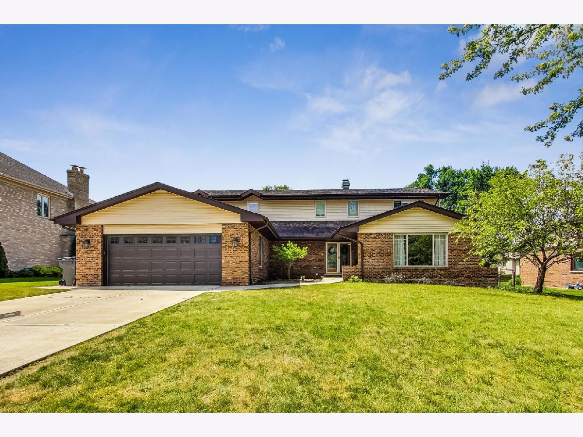 Homes Sold Ishnala Orland Park Illinois, 8231 Red Oak