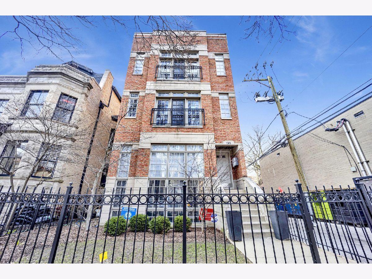Condos & Townhomes & Homes Sold Southport Corridor Chicago Illinois, 1343 Cornelia