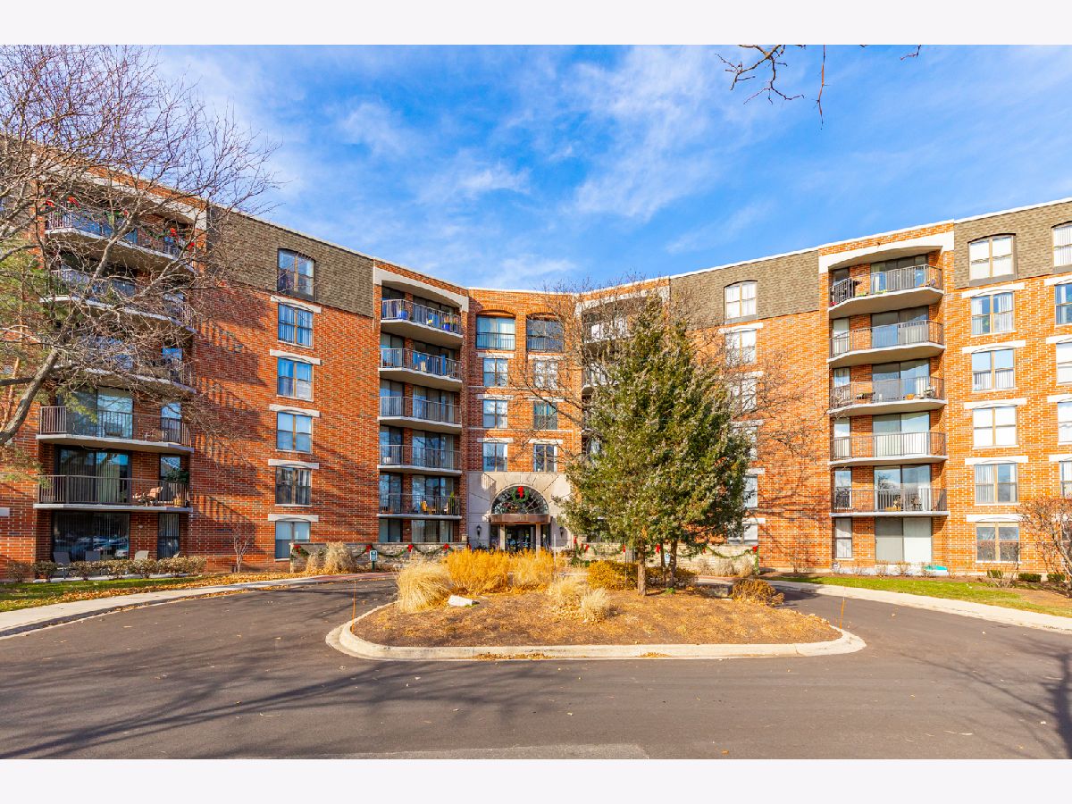 Condominiums Rented Riverplace Naperville Illinois, 511 Aurora