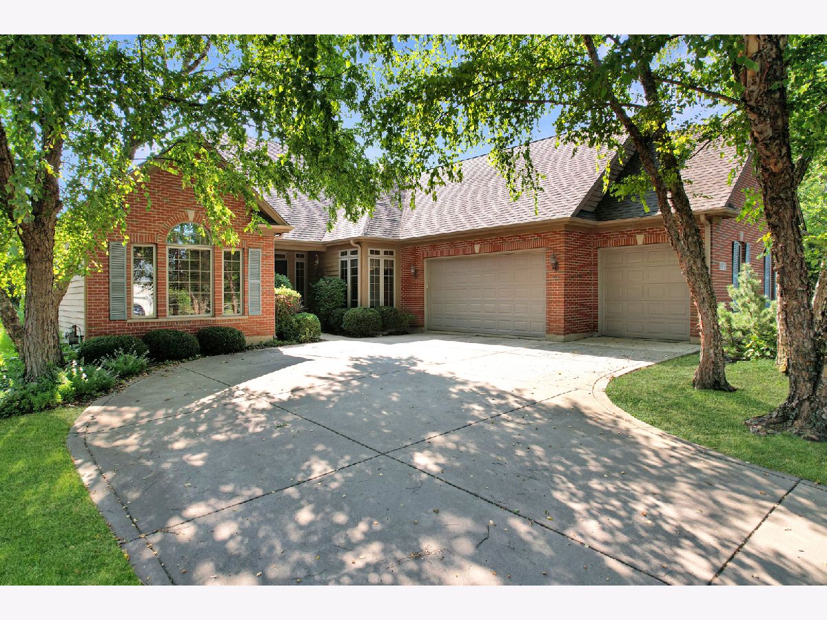 Homes Sold Black Walnut Trails Sugar Grove Illinois, 976 Black Walnut