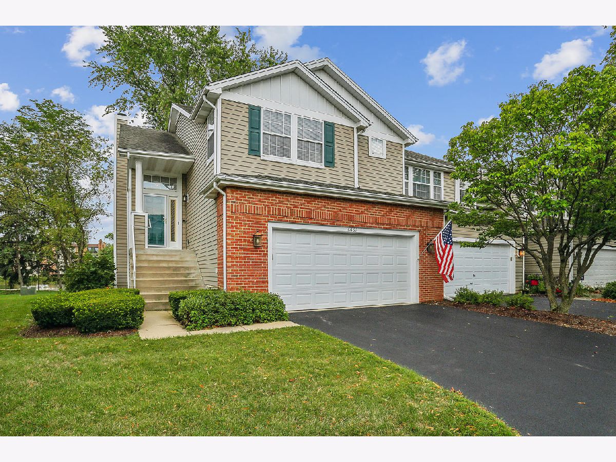 Townhomes Sold Nantucket Willowbrook Illinois, 6661 Snug Harbor