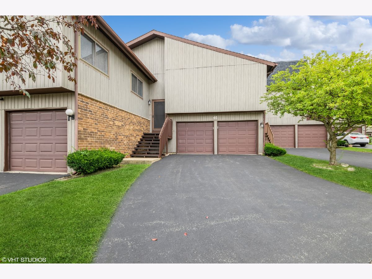 Townhomes & Condos & Homes Rented Ventura 21 Roselle Illinois, 45 Century