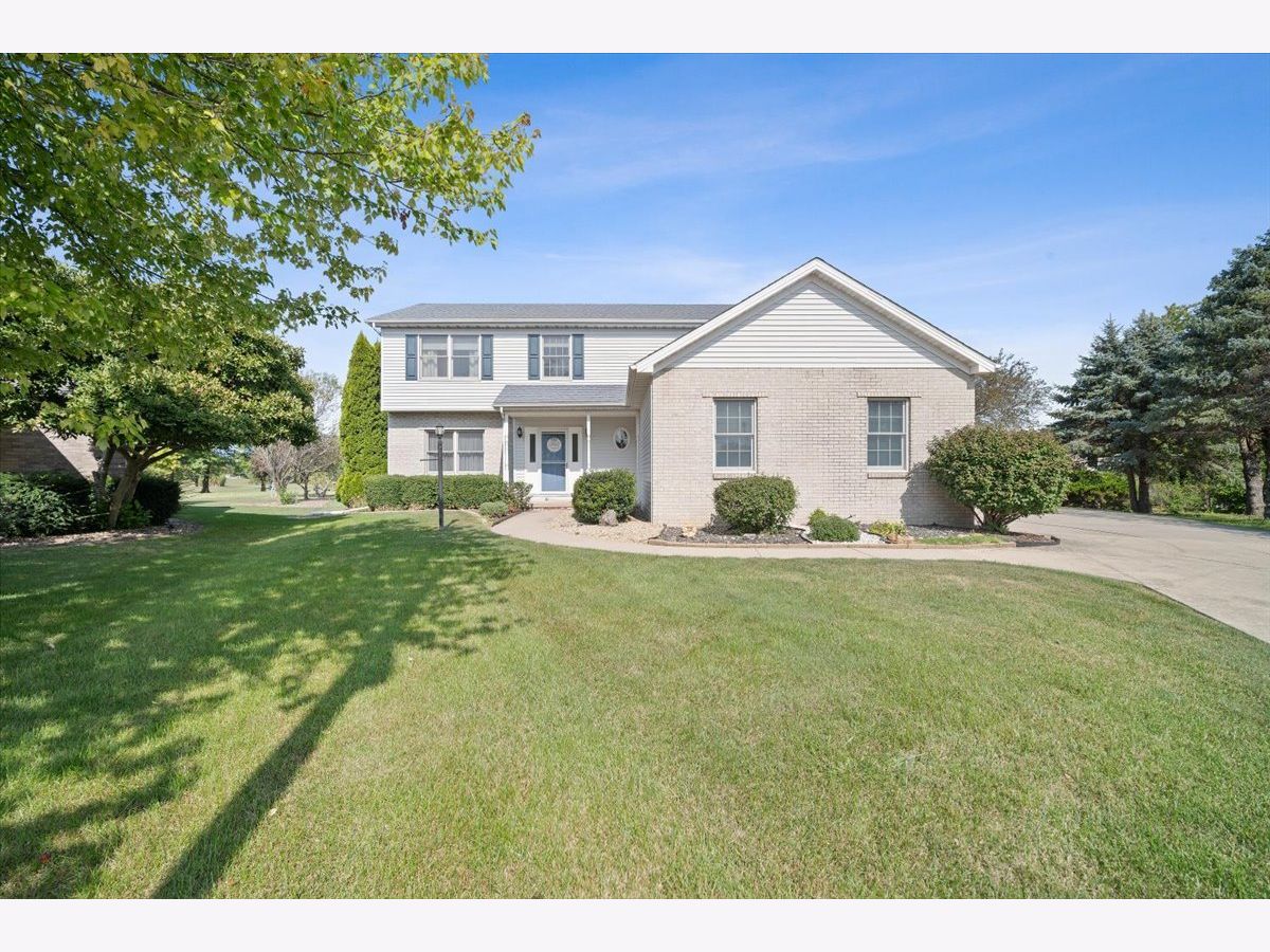 Homes & Condos & Townhomes Sold Ironwood Normal Illinois, 1002 Turtle Creek Cc