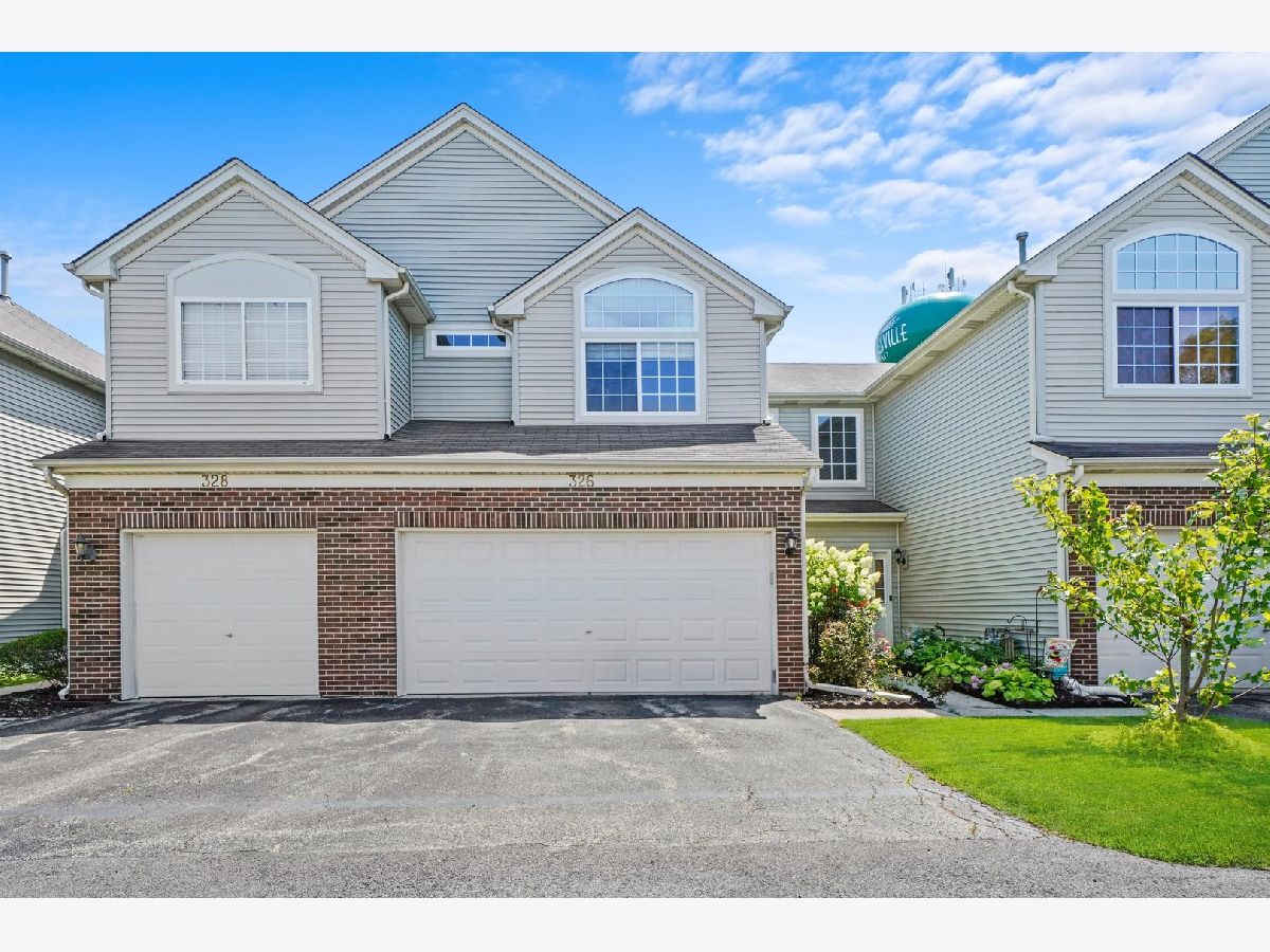 Townhomes & Condos Sold Union Square Hainesville Illinois, 326 Tower