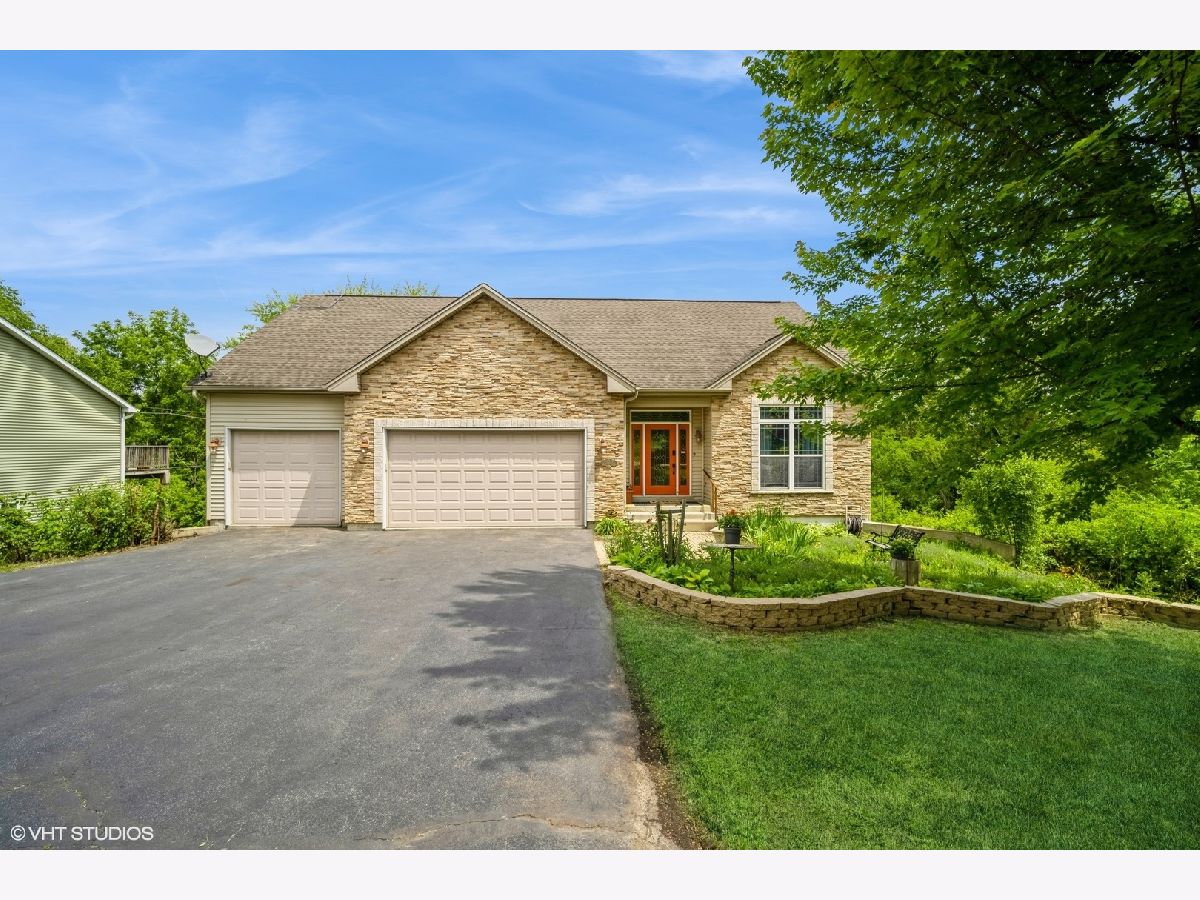  Rented Oakwood Hills Illinois, 3 Ash